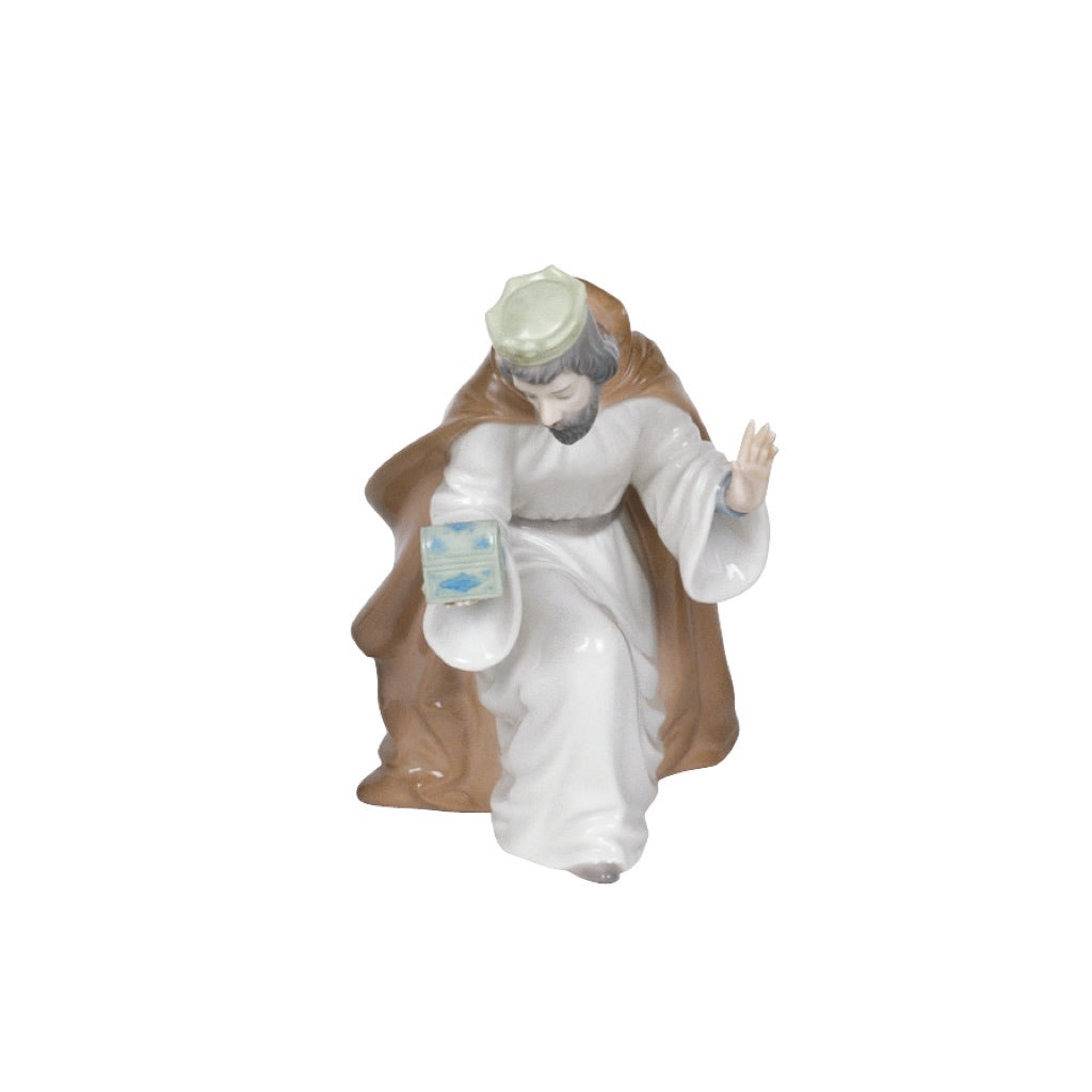Nao by Lladro King Melchior with Chest Figurine