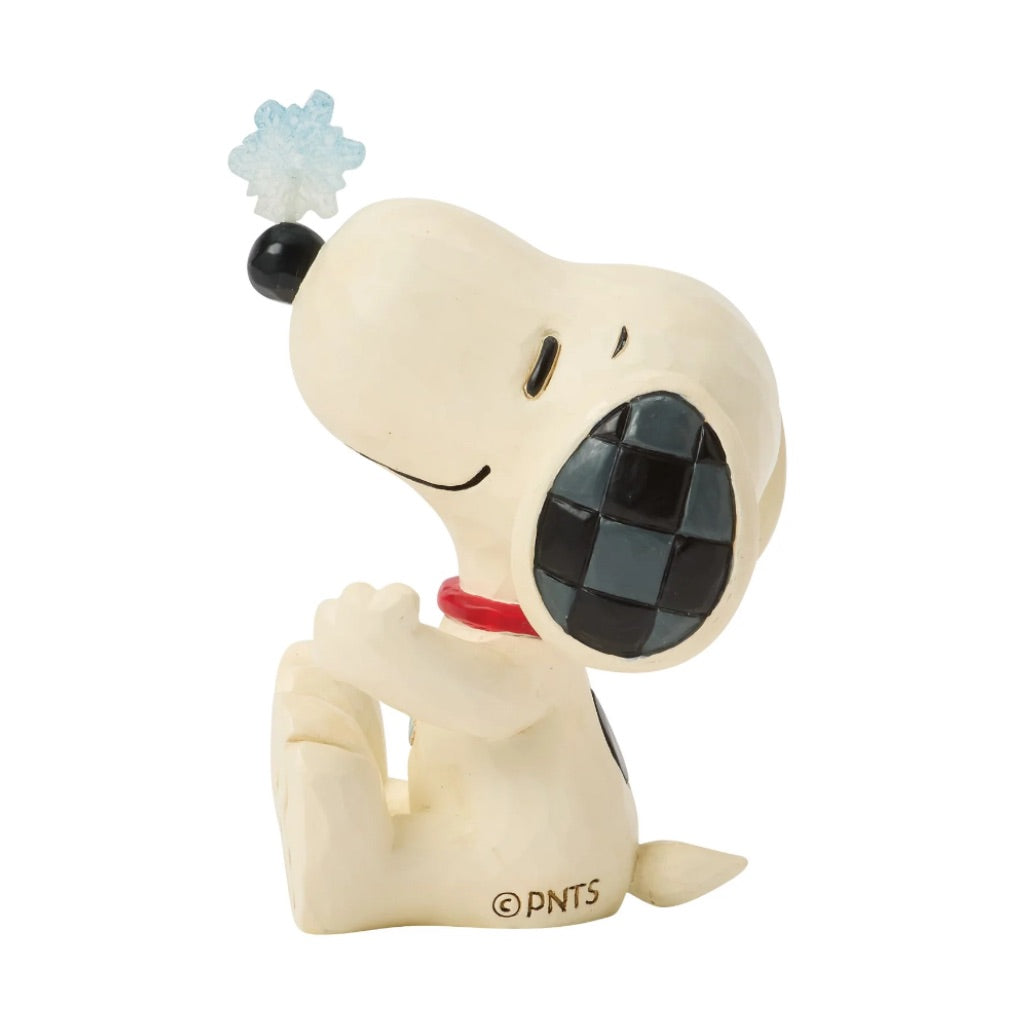 Jim Shore Peanuts Snoopy With Snowflake on Nose Mini Figurine