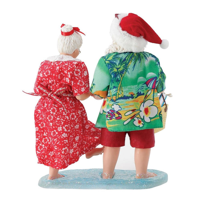 Possible Dreams Clothtique A Walk On The Beach Santa & Mrs. Claus Figurine