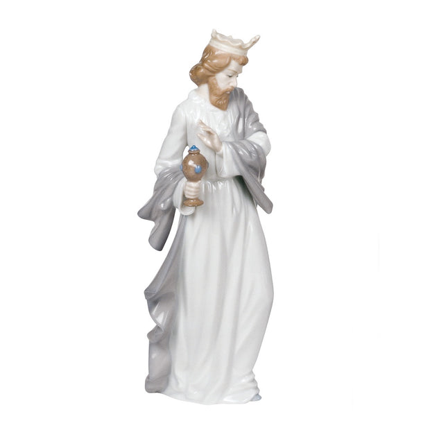 Nao by Lladro King Gaspar with Cup Figurine