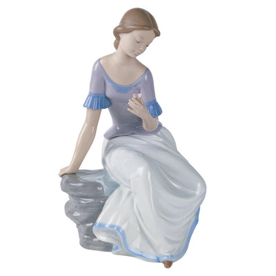 Nao by Lladro Spring Reflections Figurine