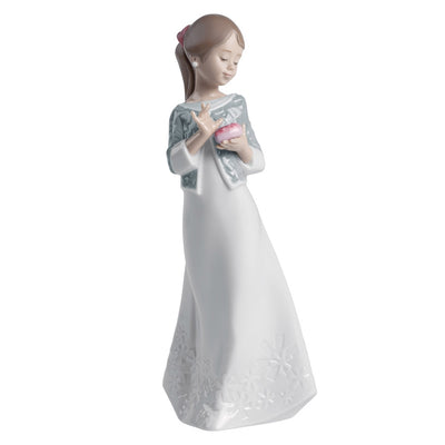 Nao by Lladro A Gift From The Heart Figurine