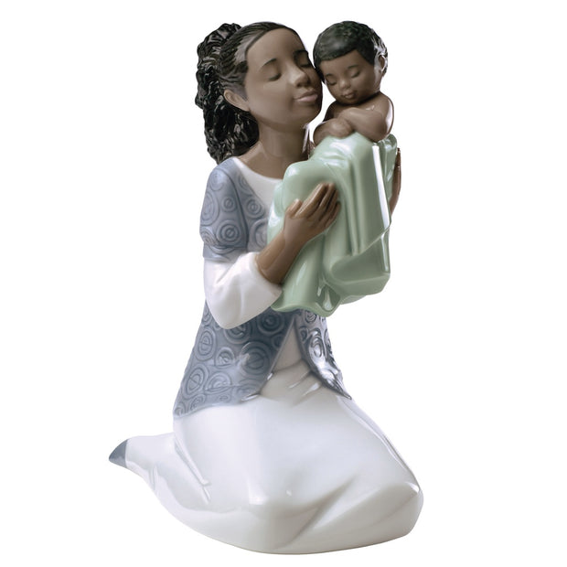 Nao by Lladro In Loving Arms Figurine (Treasured Memories)