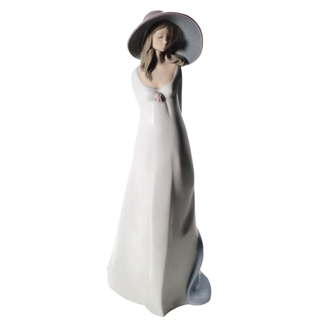 Nao by Lladro Spring Sun Figurine