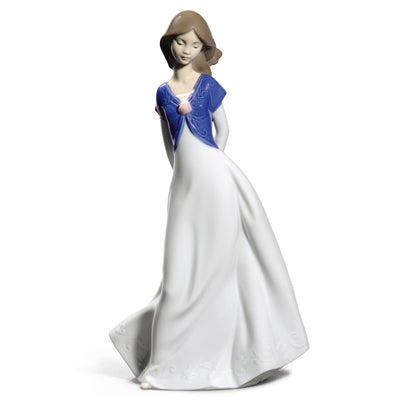 Nao by Lladro Truly In Love Figurine (Special Edition)