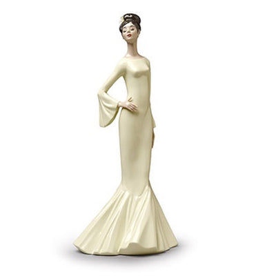 Nao by Lladro Gala Party Figurine (Yellow)